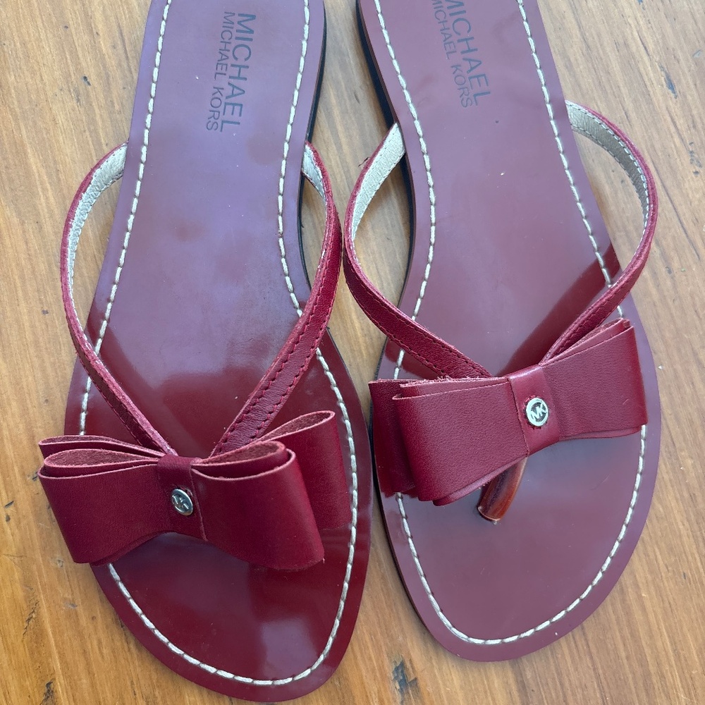 Micheal by Michael Kohrs sandals- no flaws!